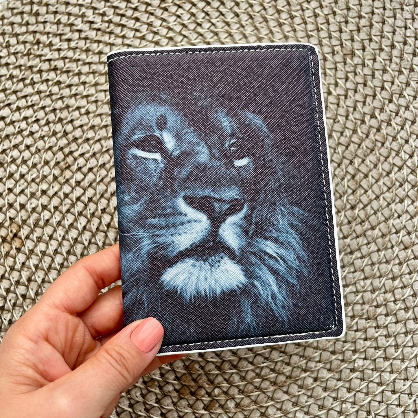 FUNDA PASAPORTE BLACK ANIMALITOS