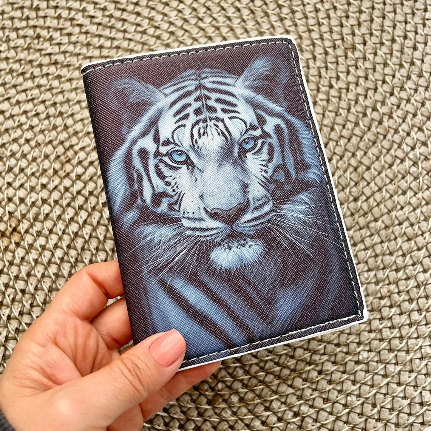 FUNDA PASAPORTE BLACK ANIMALITOS